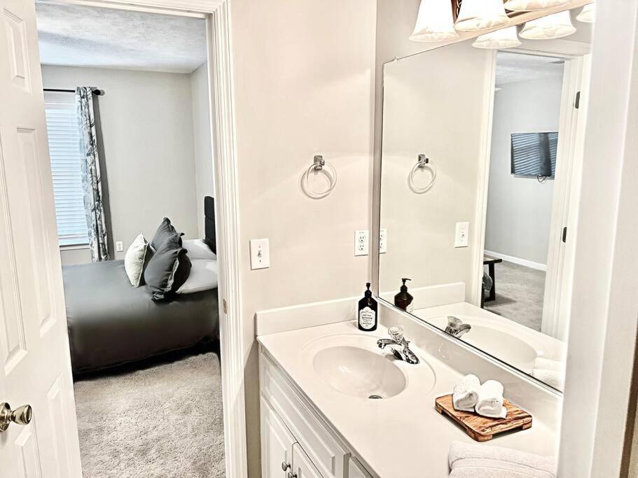 The Home Place & Prime Location Near I-20 Martinez Bagian luar foto